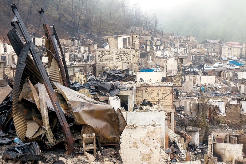روستای سوخته؛ بازماندگان روستای امامزاده ابراهیم ۷ روز پس از آتش‌سوزی مهیب