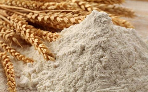 نانوایی‌ها آرد دولتی را به قیمت آزاد می‌فروشند / تا عید مشکل کمبود نان در شهرستان‌ها جدی می‌شود