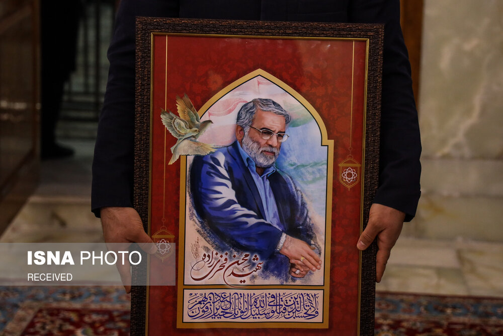 مراسم وداع با پیکر شهید محسن فخری‌زاده