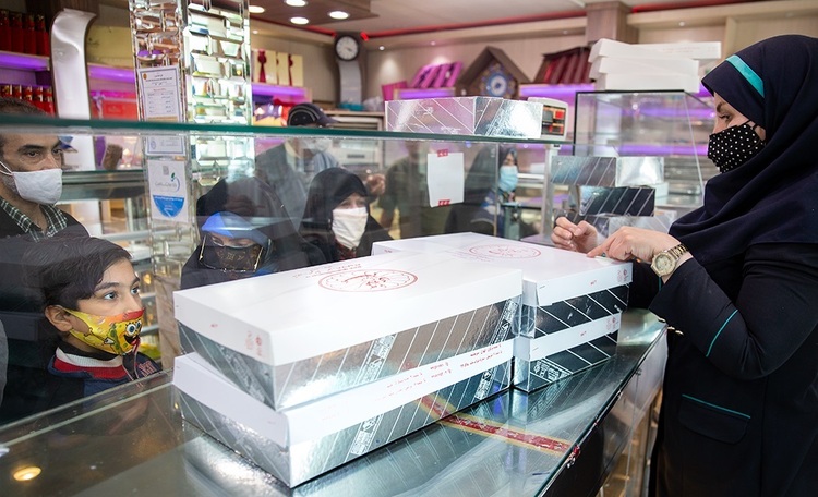قدیمی‌ترین شیرینی فروشی تهران + تصاویر