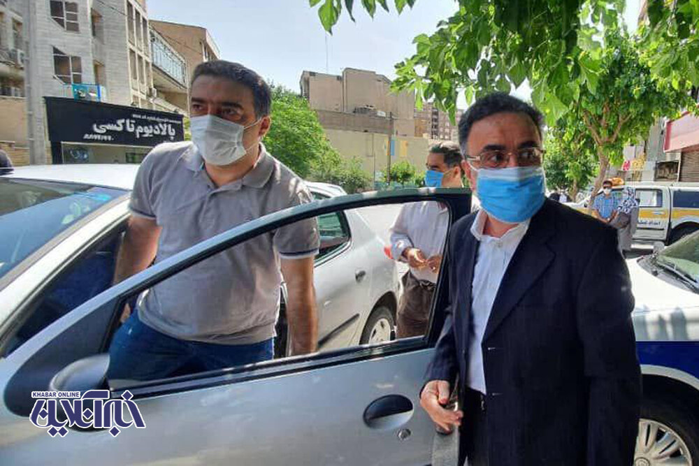 تصاویر | مصطفی تاج‌زاده خبرساز با همسرش برای کاندیداتوری آمد