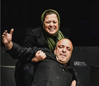 عکسی باورنکردنی از بازیگر مرد در آغوش مهراوه شریفی نیا! + عکس