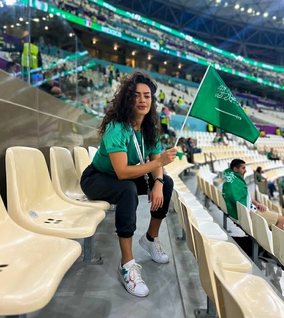 زنان خوش چهره حامی تیم ملی عربستان