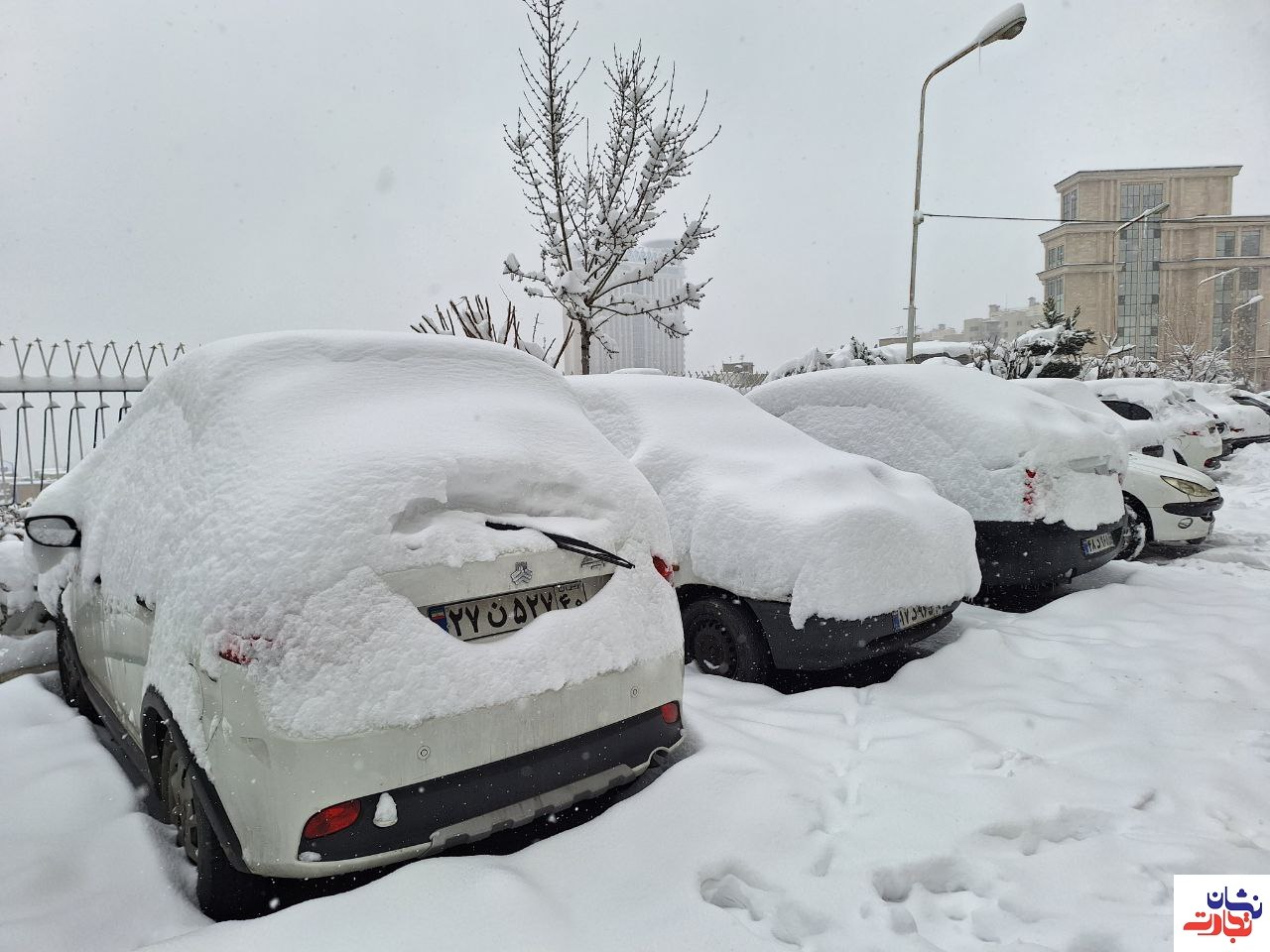 برف محله سعادت آباد