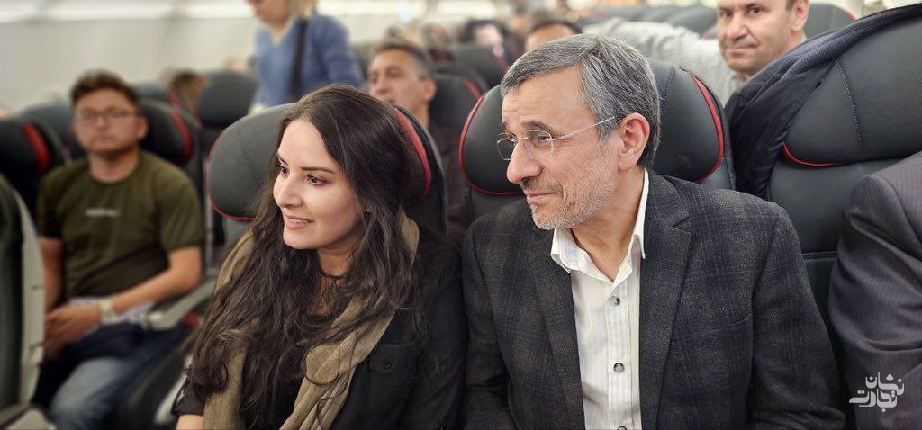 عکس احمدی نژاد و خانم بی حجاب