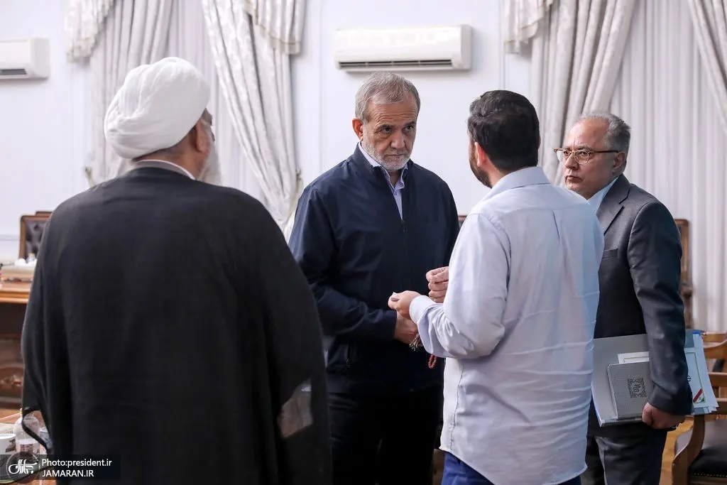 مواجهه مخالفان با دولت