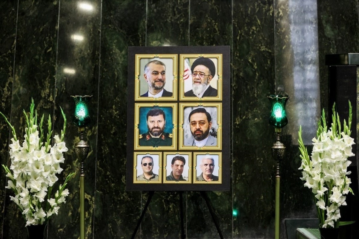 آخرین جلسه مجلس در سوگ شهادت رئیس جمهور و همراهانش