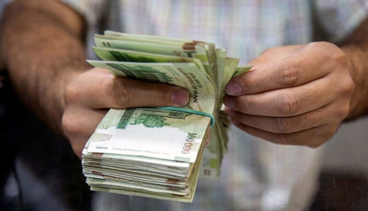 خبر خوب برای کارمندان؛ افزایش حقوق ۲۰ تا ۴۵ درصدی