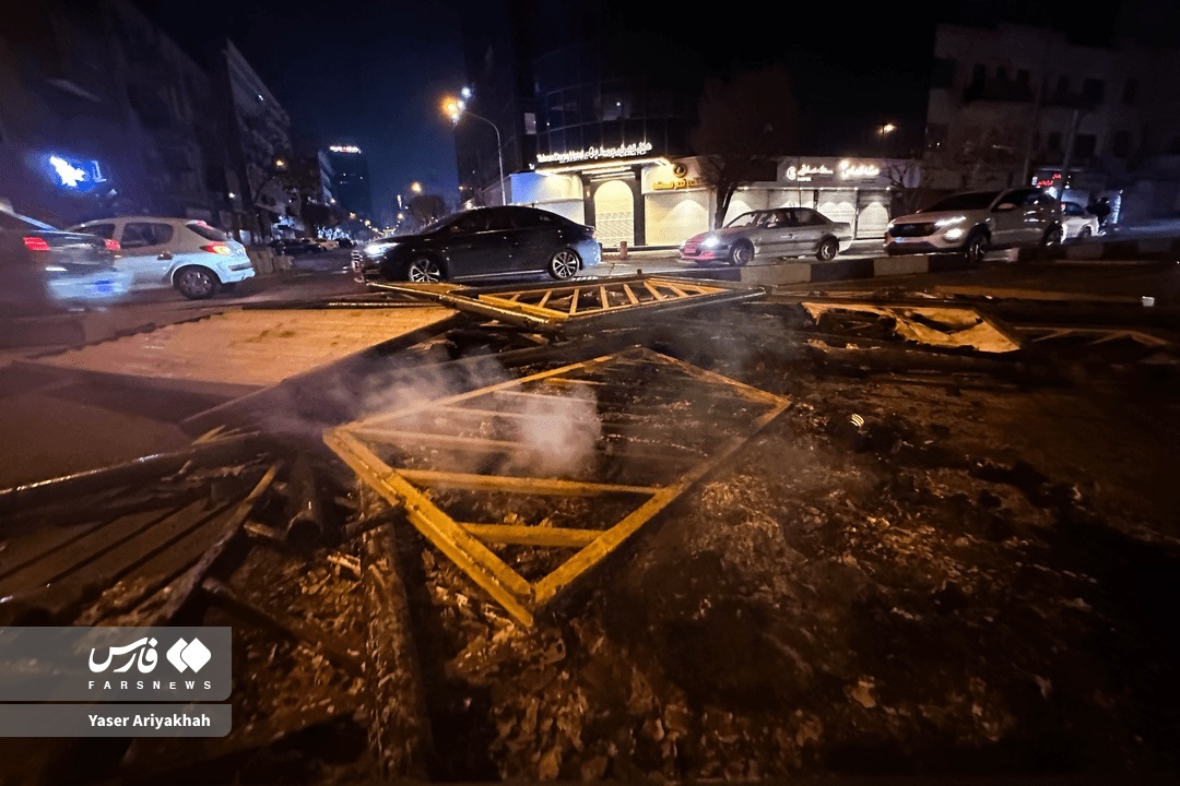 گزارش اعتراضات ۱۸ دی ماه + عکس