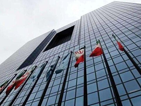 همه استراتژی‌ها و سیاست‌های بانک مرکزی با شکست روبرو شده‌اند/ مهم‌ترین عامل افزایش نرخ ارز سیاست‌های غلط بانک مرکزی است