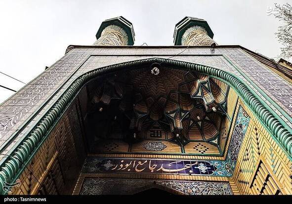 تصاویری از آتش زدن پایگاه مقاومت بسیج و مسجد ابوذر تهران