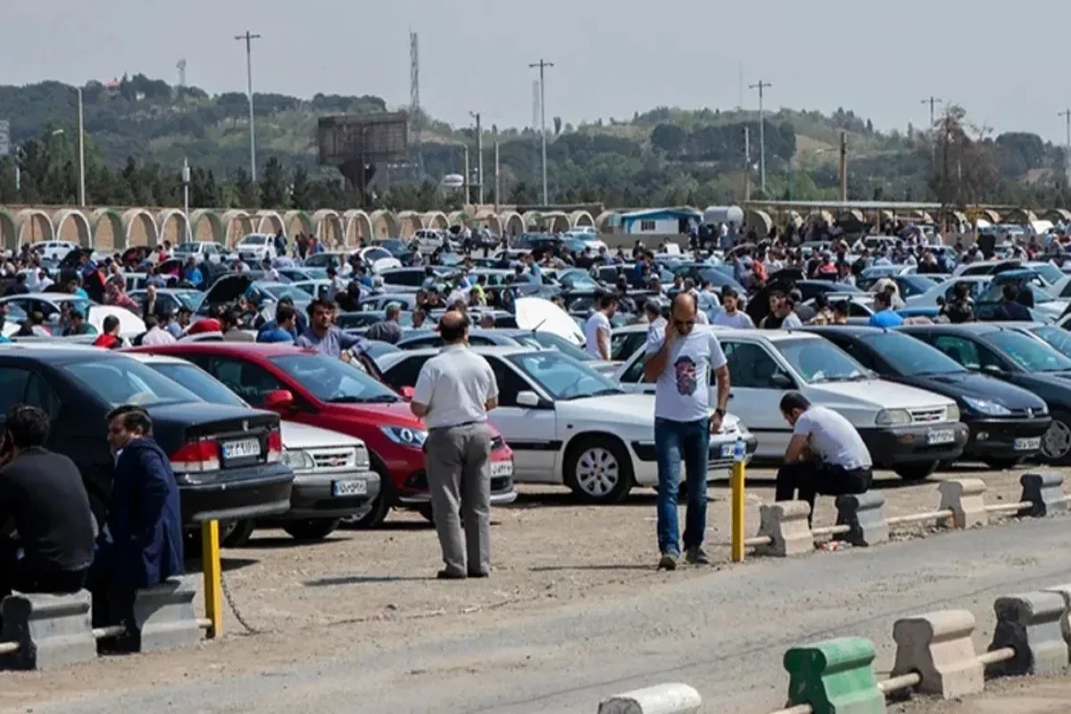 منتظر افزایش قیمت خودرو در بهمنماه باشیم؟ منتظر افزایش قیمت خودرو در بهمنماه باشیم؟