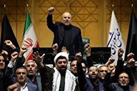 طنین شعار مرگ بر اسرائیل و مرگ بر آمریکا در مجلس