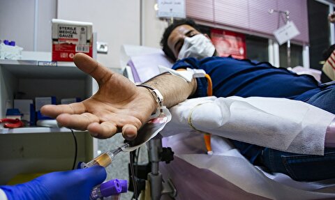 دارو هست، اما به بیمار نمی‌رسد / پیش‌بینی گرانی زمینه نوعی احتکار یا تأخیر در عرضه را ایجاد کرده است