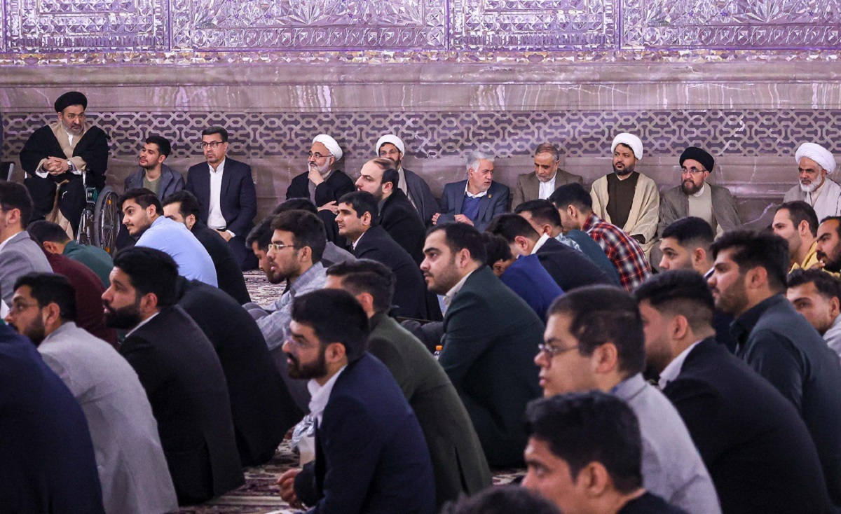 پیوند آسمانی ۱۵۰۰ زوج دانشجو در حرم مطهر رضوی