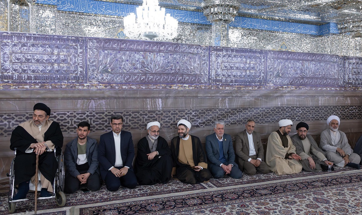 پیوند آسمانی ۱۵۰۰ زوج دانشجو در حرم مطهر رضوی