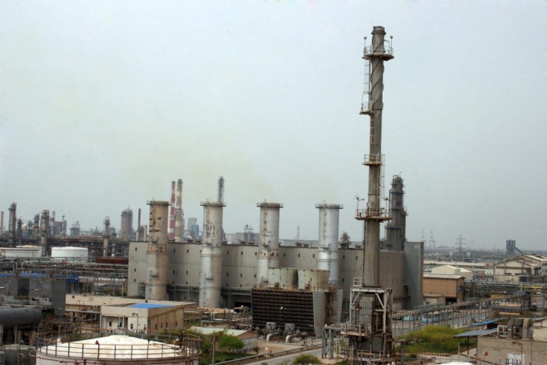 حمایت مجلس از صنعت پتروشیمی حمایت مجلس از صنعت پتروشیمی