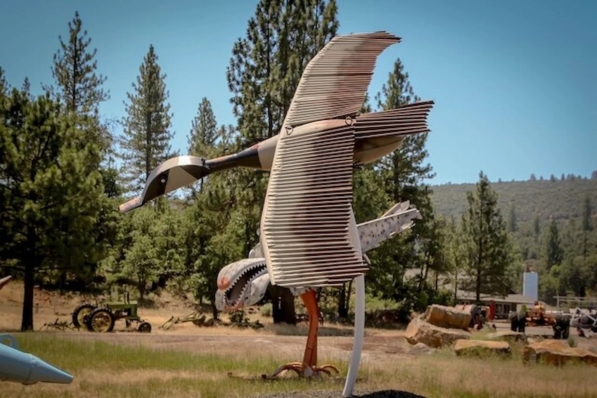 آفرینش هنری از دلِ بازیافت آفرینش هنری از دلِ بازیافت