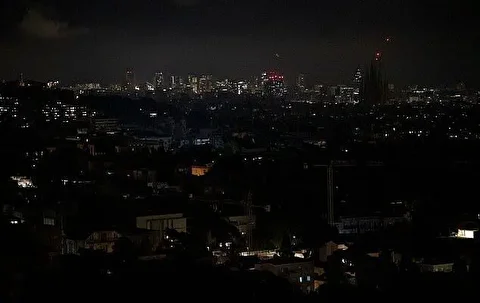 احمدآباد مستوفی در تاریکی مطلق