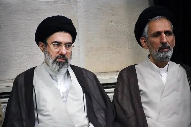 آیت‌الله مجتبی خامنه‌ای چهره‌ای در قاب نگاه