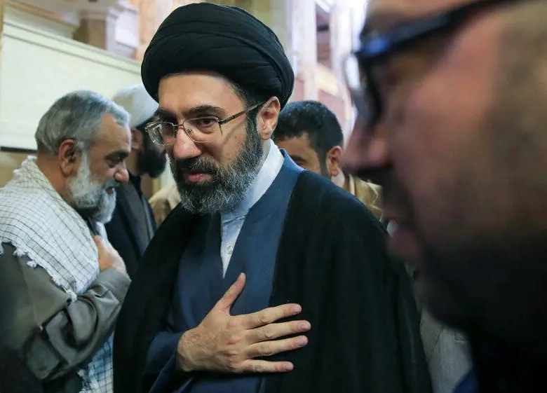 آیت‌الله مجتبی خامنه‌ای چهره‌ای در قاب نگاه