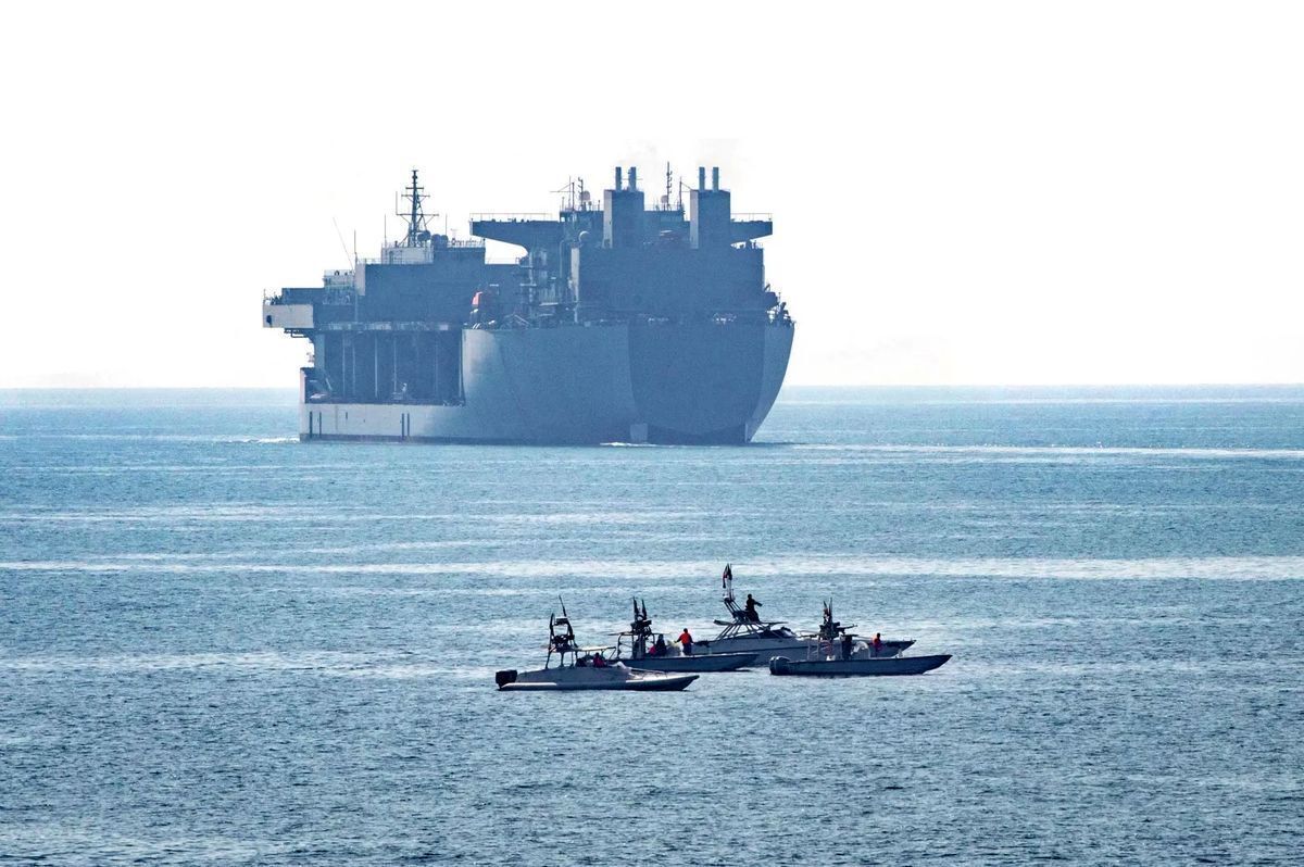 اقدام سپاه در تنگه هرمز و بازتاب جهانی آن اقدام سپاه در تنگه هرمز و بازتاب جهانی آن