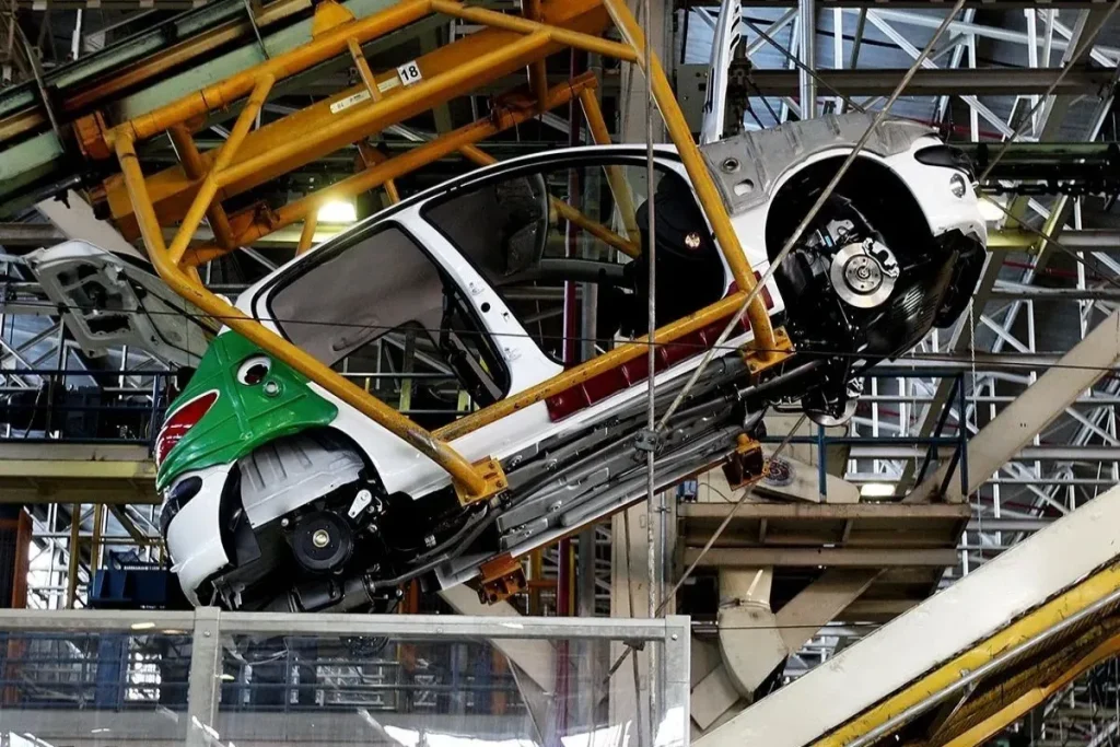 سوداگران گره کور بازار خودرو را کورتر کردند سوداگران گره کور بازار خودرو را کورتر کردند