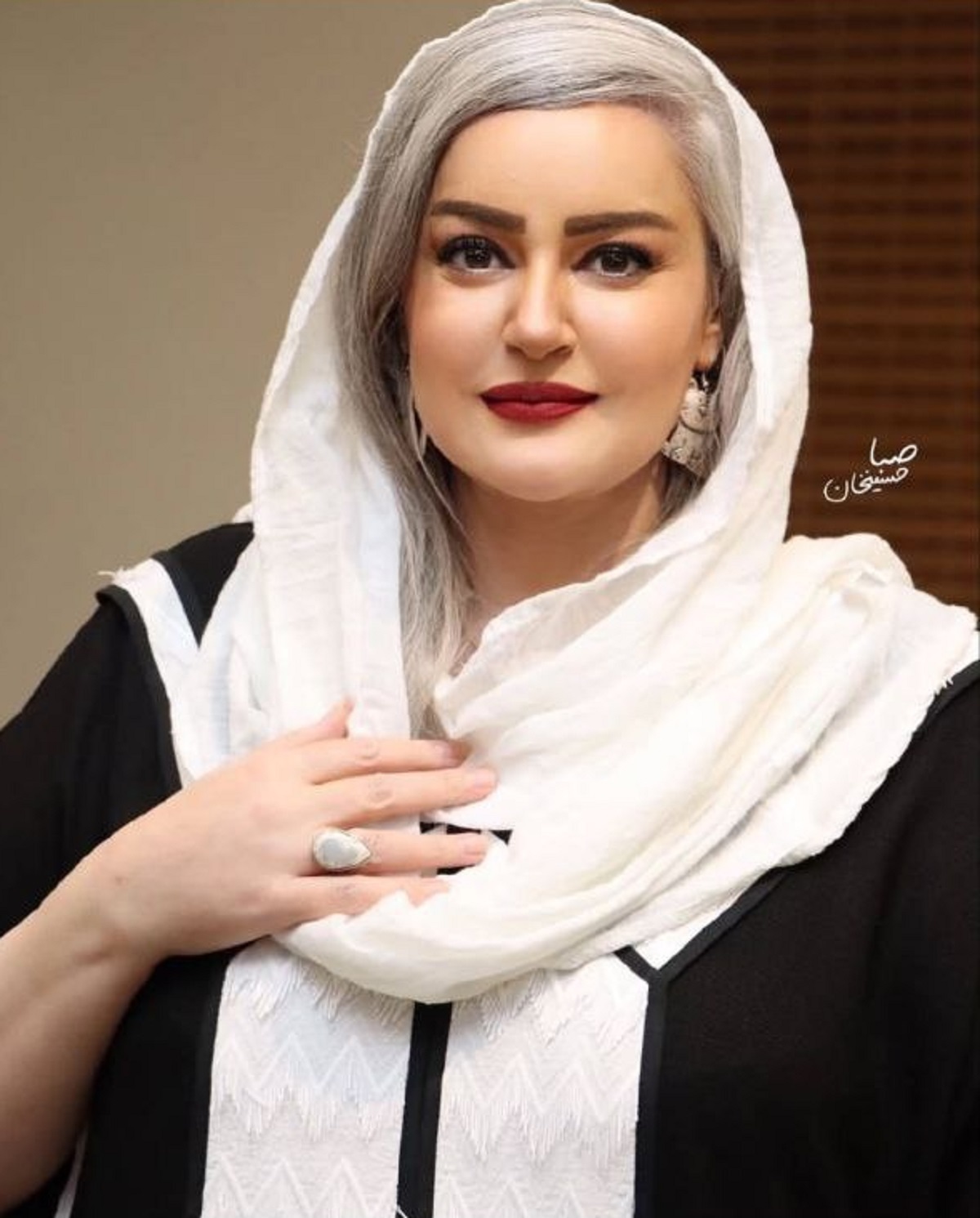 نعیمه نظام دوست