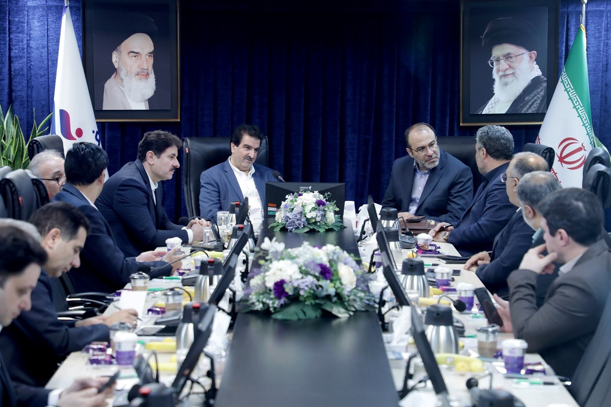 دیدار اعضای کمیسیون اقتصادی مجلس با مدیرعامل بانک رفاه کارگران
