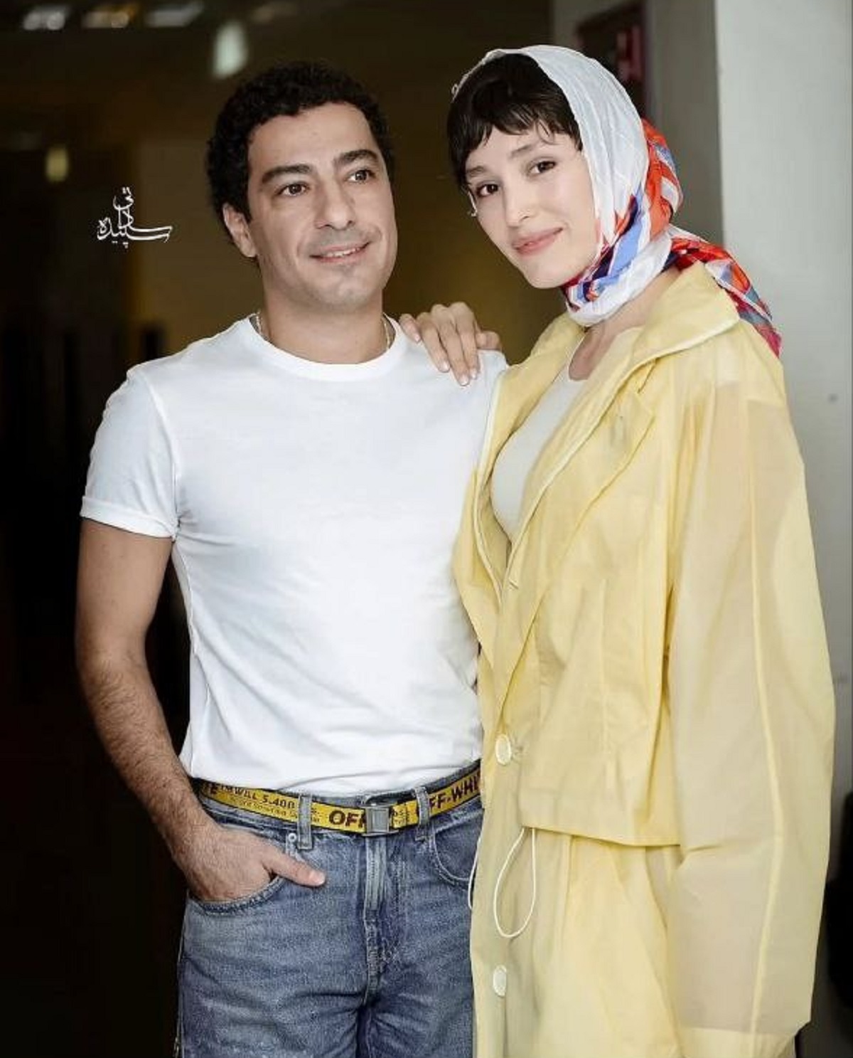 ژستهای نوید محمدزاده و همسرش