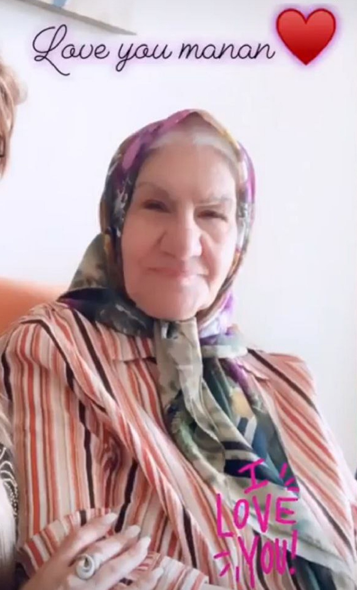 مادر سوفیا مکرمتی