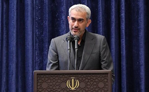 براساس مقالات و صحبت‌های مدنی‌زاده به این رسیدم که نگاه افراطی به اقتصاد دارد