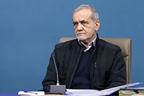 واکنش پزشکیان به ترکی حرف زدن یک خبرنگار