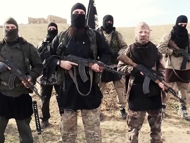 زن ایزدی پس از ۱۲ سال از اسارت داعش آزاد شد +عکس