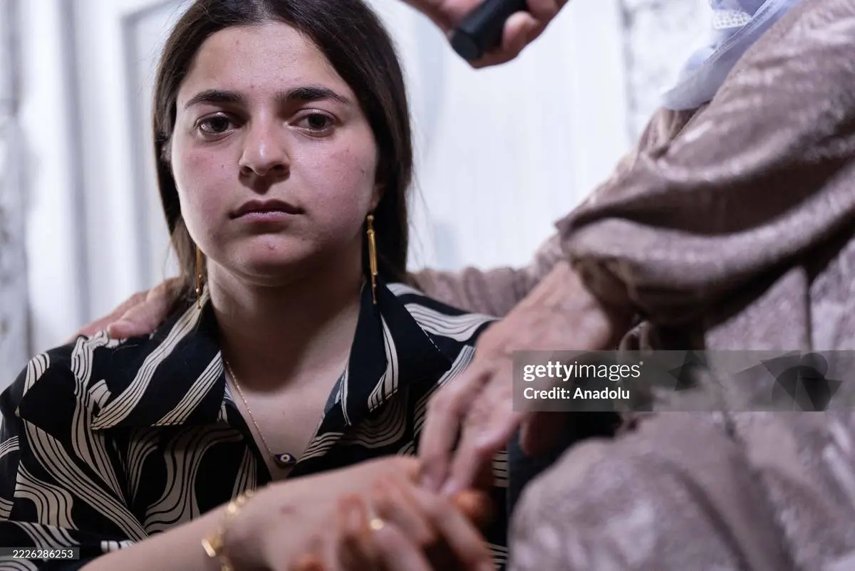 زن ایزدی پس از ۱۲ سال از اسارت داعش آزاد شد +عکس