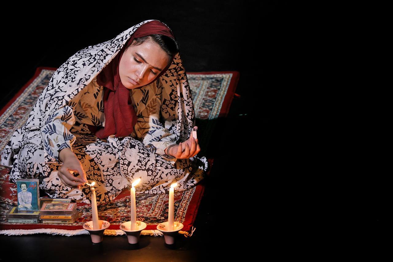 «جوادیه» با کارگردانی یک روزنامه‌نگار به صحنه رفت
