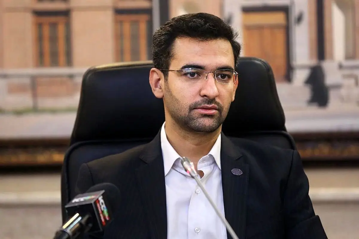 افشاگری آذری جهرمی درباره لشکر اکانت‌های فیک در فضای مجازی