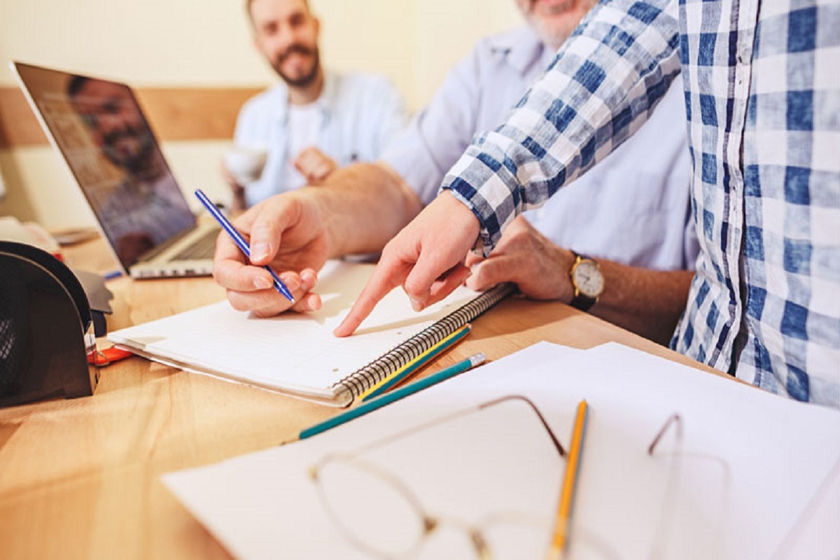 قرار گرفتن در کانون توجهات قرار گرفتن در کانون توجهات