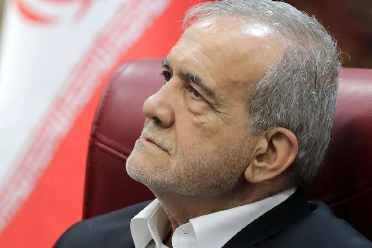 آنها که از پزشکیان می‌خواهند استعفا بدهد دنبال براندازی هستند