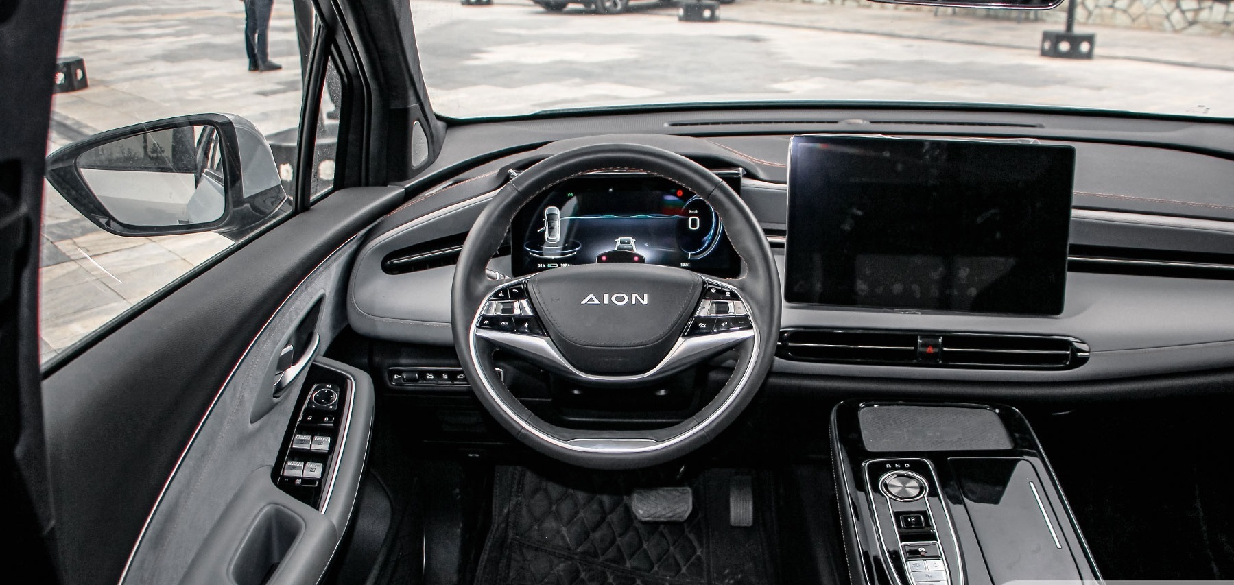 مشخصات خودروی آیون وی پلاس؛ تاکسی برقی