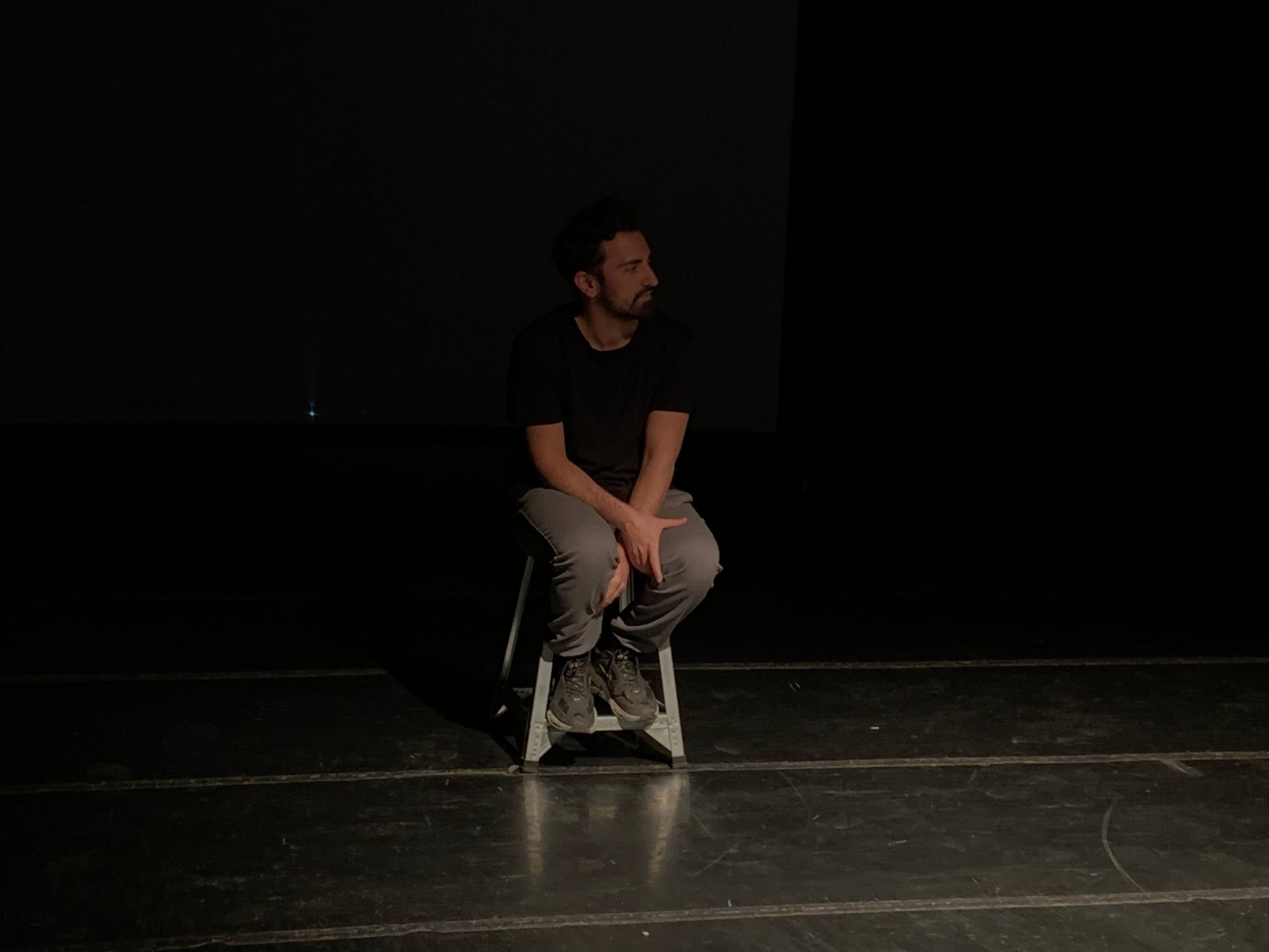 نمایش «تا هیچ چیز عوض نشود»