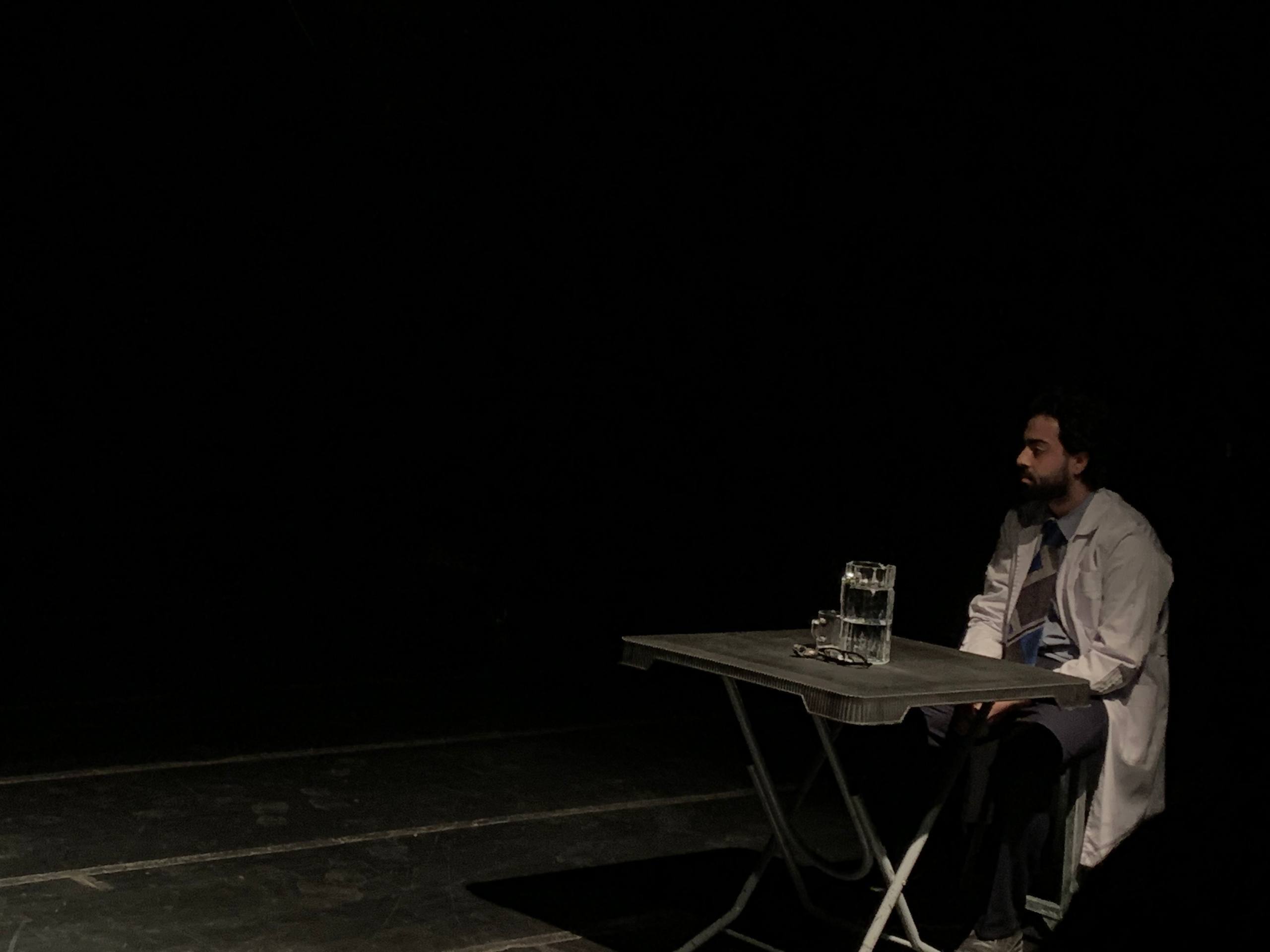 نمایش «تا هیچ چیز عوض نشود»