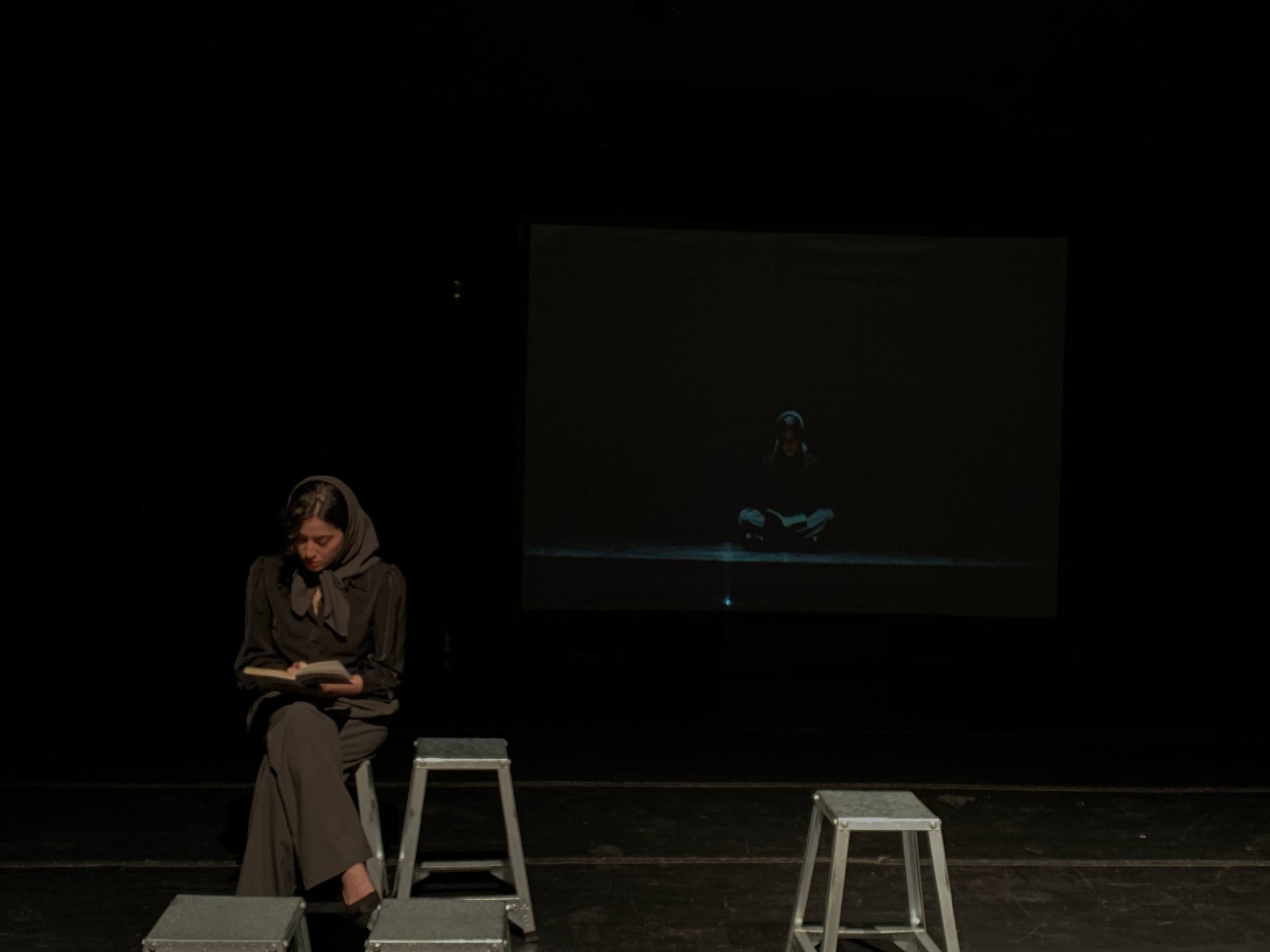 نمایش «تا هیچ چیز عوض نشود»