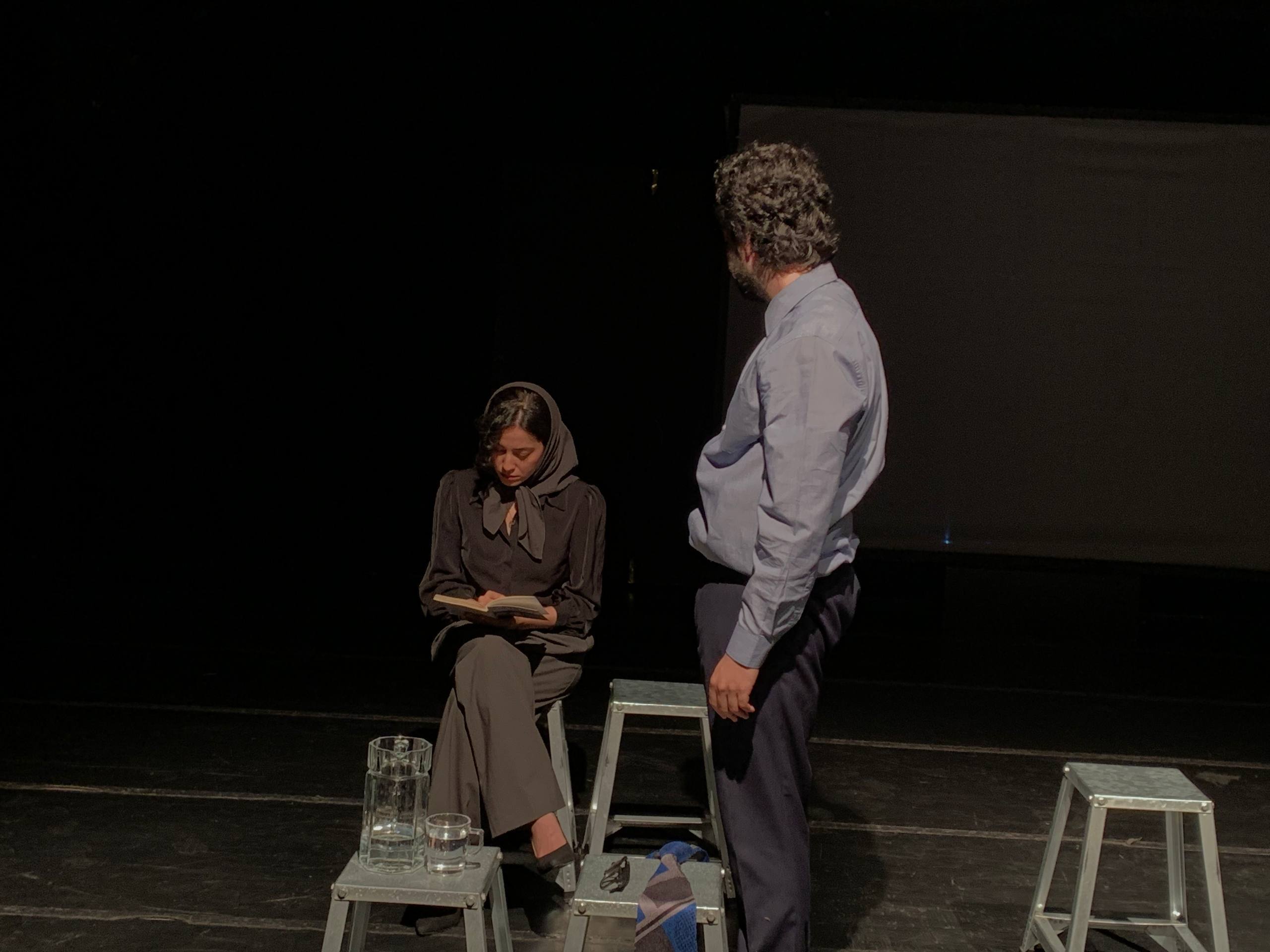 نمایش «تا هیچ چیز عوض نشود»