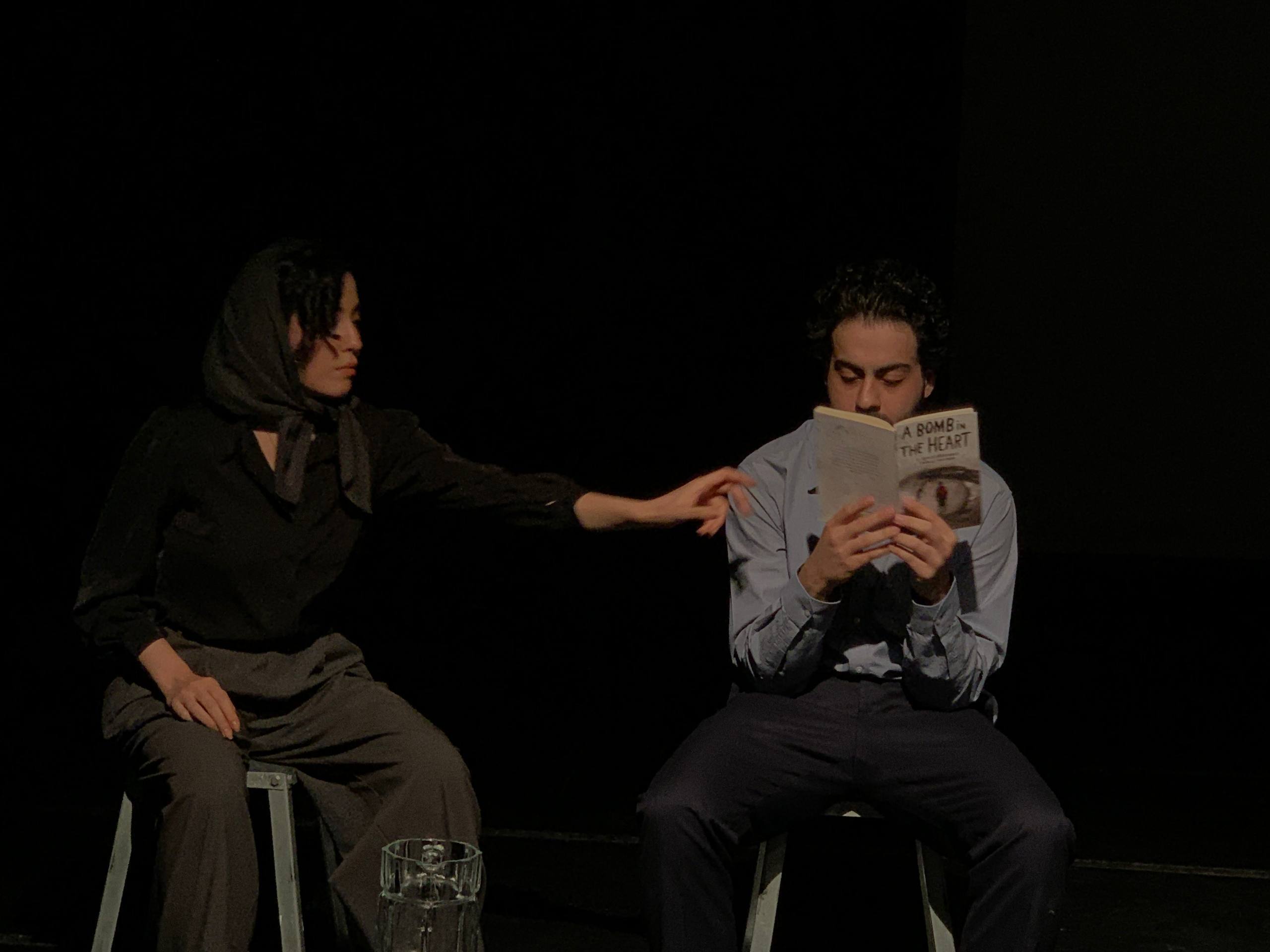 نمایش «تا هیچ چیز عوض نشود»