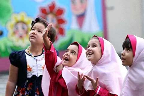 نجات تربیت از تجمل‌گرایی در سایه‌ی مشارکت آگاهانه‌ی والدین و مدرسه