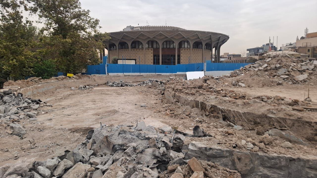 حوض تئاترشهر با خاک یکسان شد حوض تئاترشهر با خاک یکسان شد