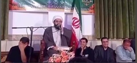 اذان گفتن خنده‌دار یک روحانی به زبان چینی