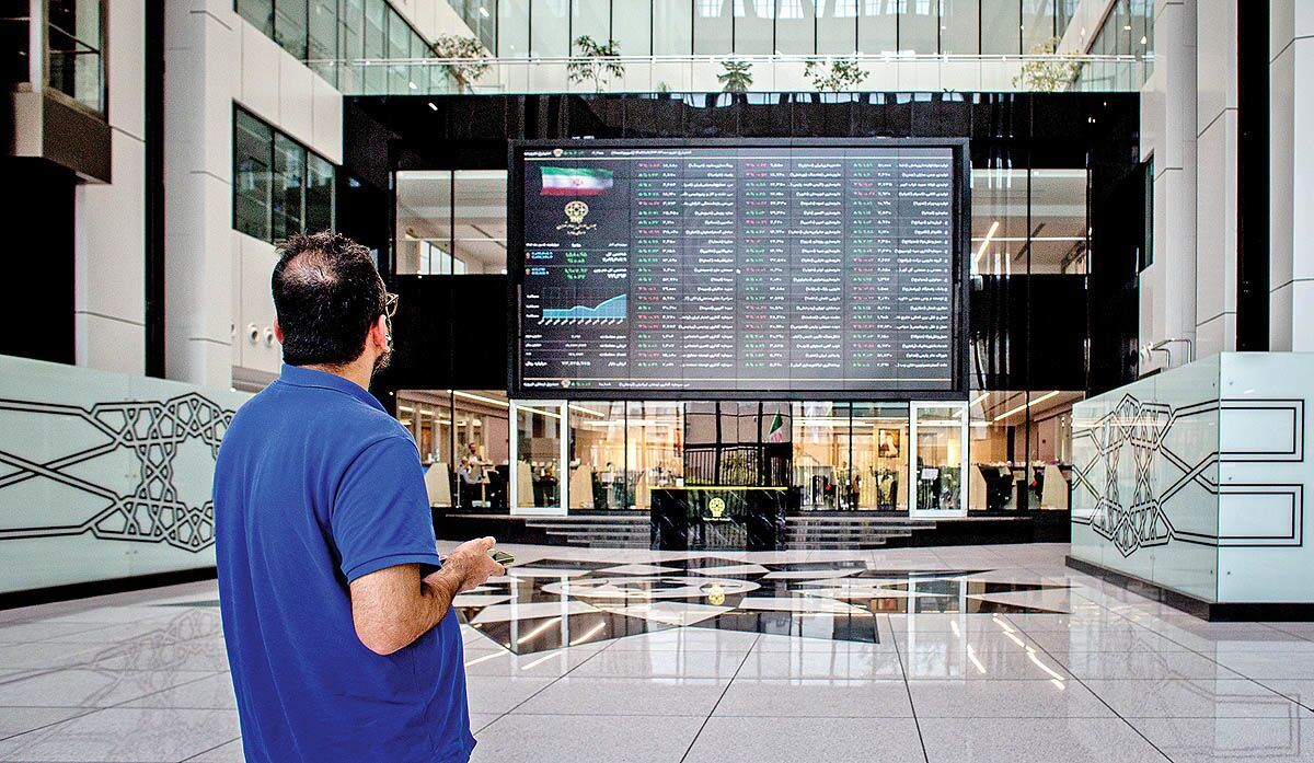 بورس در لبه سقف تاریخی بورس در لبه سقف تاریخی