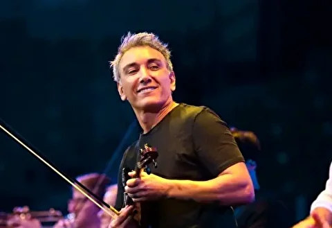 پخش آهنگ شادمهر عقیلی روی آنتن زنده تلویزیون و تمجید از او